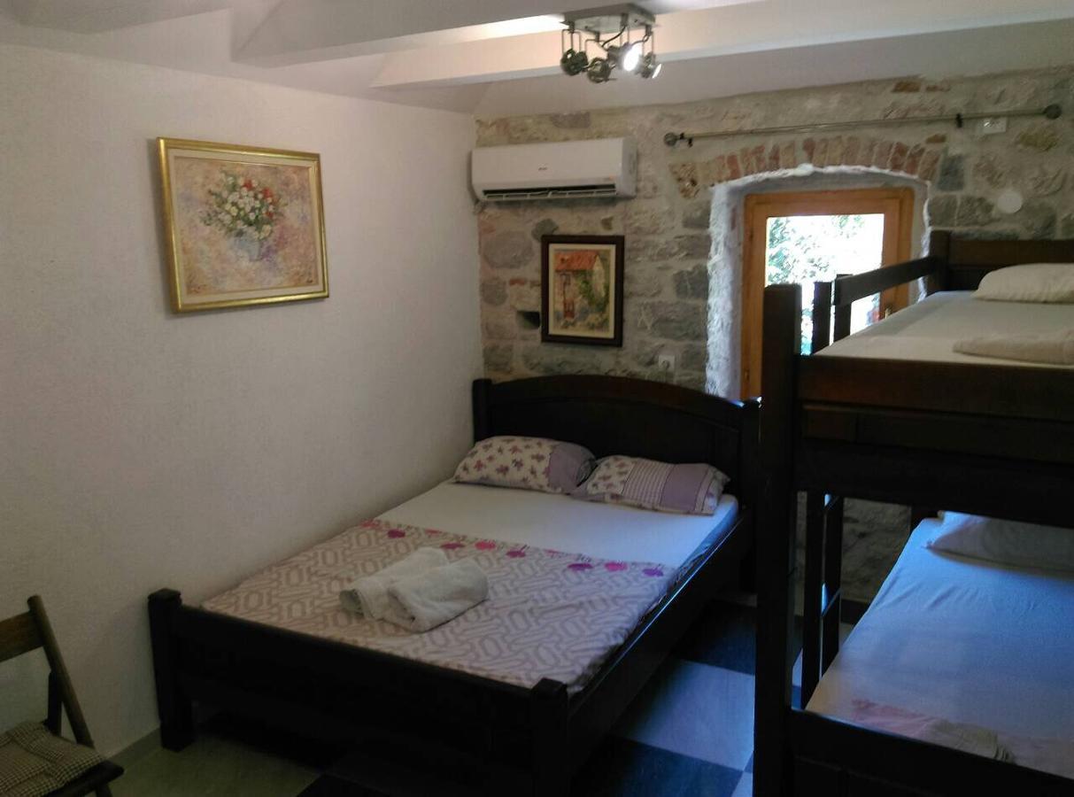 Apartments Dukic Kotor Extérieur photo